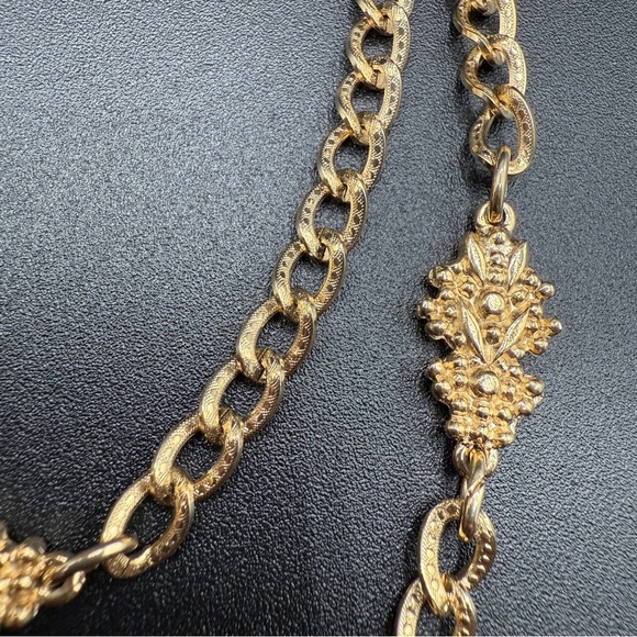 Accessocraft N.Y.C Vintage Double strand Gold Filigree Necklace - Picture 13 of 13